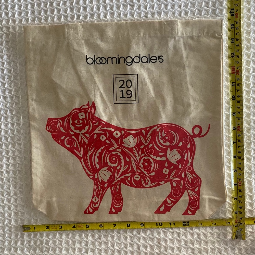 Bloomingdale's Collectable Lunar New Year Tote 2019 Year of the Pig